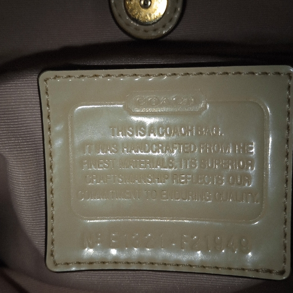 Coach Signature Stripe Framed Carryall - Picture 12 of 16